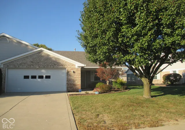 Photo 2 of Single family home for sale at 7850 Park Ward Pl, Indianapolis, IN 46259 | MLS# 22133571 | Listing updated on 2026-10-27