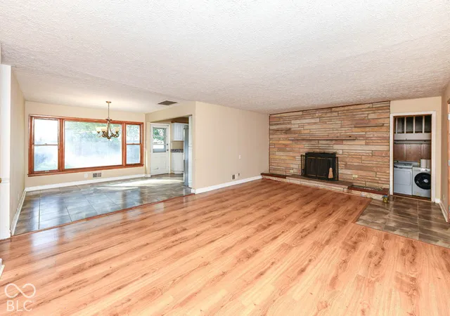 Photo 3 of Single family home for sale at 3360 S Pennsylvania St, Indianapolis, IN 46227 | MLS# 22133583 | Listing updated on 2026-10-29