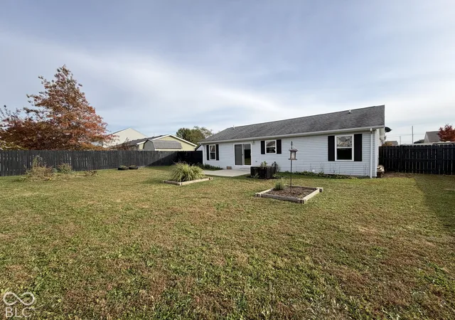 Photo 3 of Single family home for sale at 1658 W Meyer Ln, Greensburg, IN 47240 | MLS# 22133606 | Listing updated on 2026-10-27