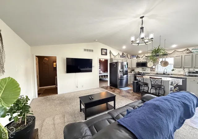 Photo 4 of Single family home for sale at 1658 W Meyer Ln, Greensburg, IN 47240 | MLS# 22133606 | Listing updated on 2026-10-27
