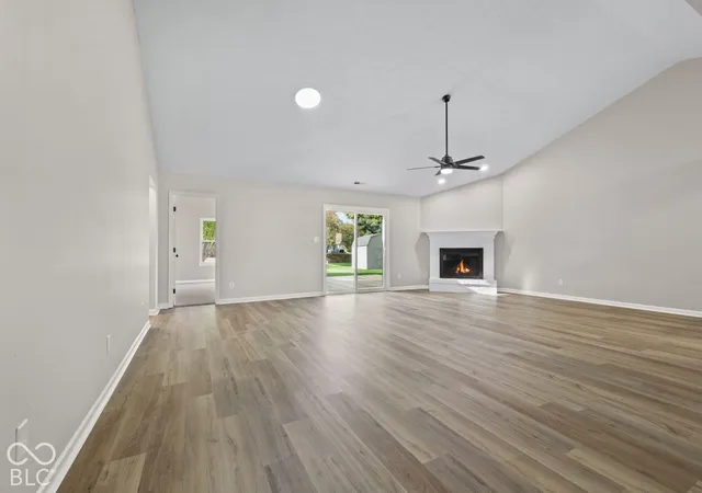 Photo 4 of Single family home for sale at 134 Tracy Ridge Blvd, Whiteland, IN 46184 | MLS# 22133611 | Listing updated on 2026-10-30