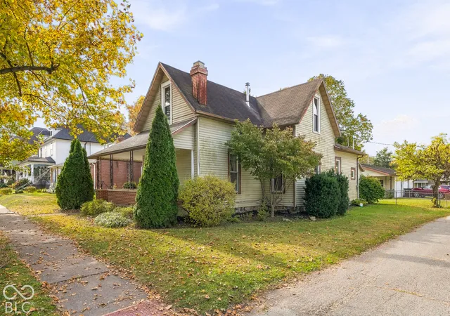 Photo 2 of Single family home for sale at 215 N Pendleton Ave, Pendleton, IN 46064 | MLS# 22133613 | Listing updated on 2026-10-29
