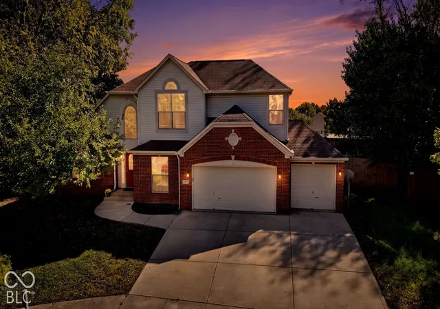 Photo 1 of Single family home for sale at 1205 Elm Grv Way, Greenwood, IN 46143 | MLS# 22133616 | Listing updated on 2026-10-27