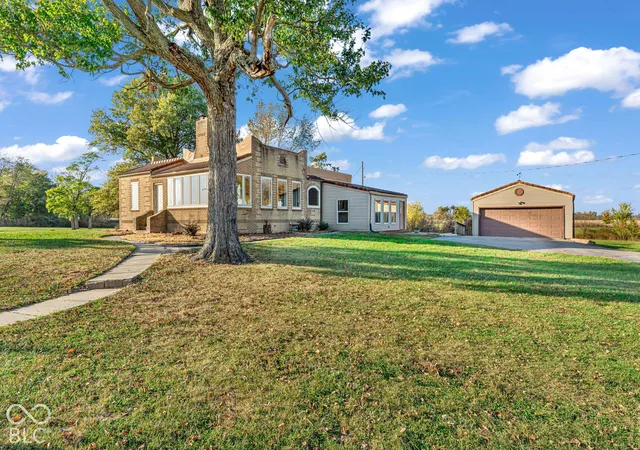 Photo 3 of Single family home for sale at 9671 E County Rd 525 S, Fillmore, IN 46128 | MLS# 22133618 | Listing updated on 2026-10-28