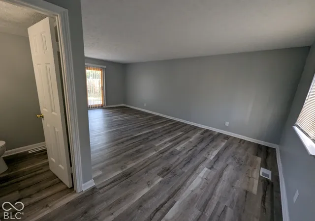 Photo 1 of Single family home for sale at 2215 N Kenwood Ave, Indianapolis, IN 46208 | MLS# 22133620 | Listing updated on 2026-10-27