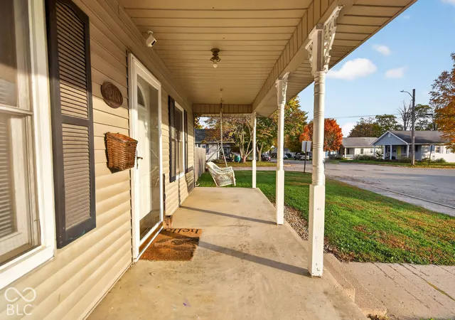 Photo 3 of Single family home for sale at 2101 Roosevelt Ave, New Castle, IN 47362 | MLS# 22133623 | Listing updated on 2026-10-29