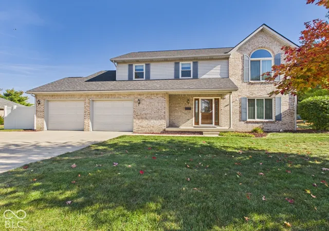 Single family home for sale at 1501 N Fairview Ave, Alexandria, IN 46001 | MLS# 22133624
