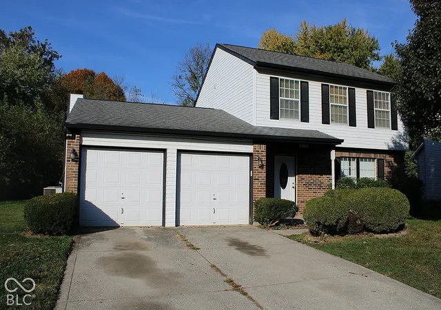 Photo 1 of Single family home for sale at 5008 Shadow Pointe Dr, Indianapolis, IN 46254 | MLS# 22133627 | Listing updated on 2026-10-28