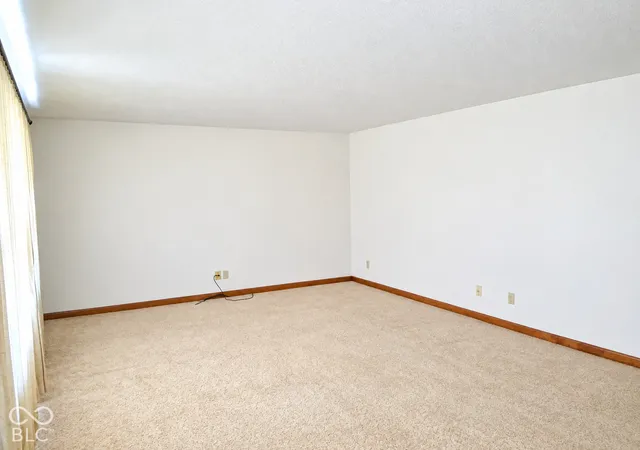 Photo 3 of Single family home for sale at 5358 E Woodruff Dr, New Castle, IN 47362 | MLS# 22133631 | Listing updated on 2026-10-27