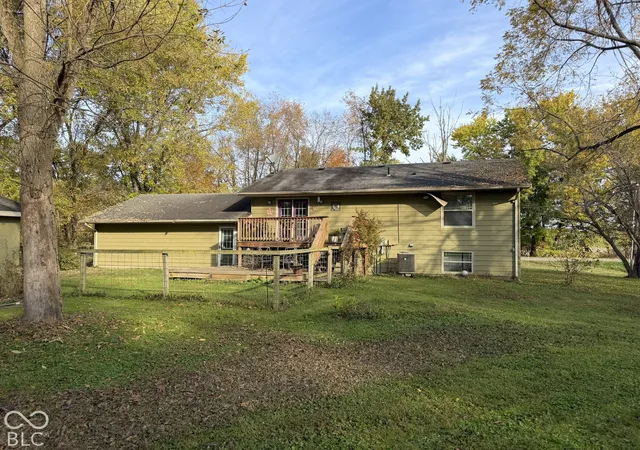 Photo 3 of Single family home for sale at 11864 S State Rd 47, Waveland, IN 47989 | MLS# 22133640 | Listing updated on 2026-10-27