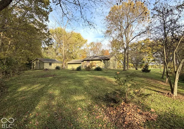 Photo 3 of Single family home for sale at 11864 S State Rd 47, Waveland, IN 47989 | MLS# 22133640 | Listing updated on 2026-10-28