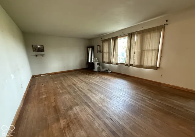 Photo 3 of Single family home for sale at 1531 E 240 North, Anderson, IN 46012 | MLS# 22133649 | Listing updated on 2026-10-28