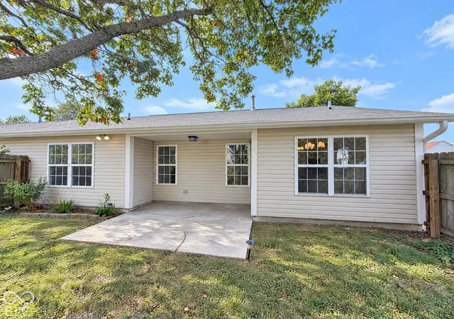 Photo 4 of Single family home for sale at 1839 Acorn Rd, Franklin, IN 46131 | MLS# 22133658 | Listing updated on 2026-10-27