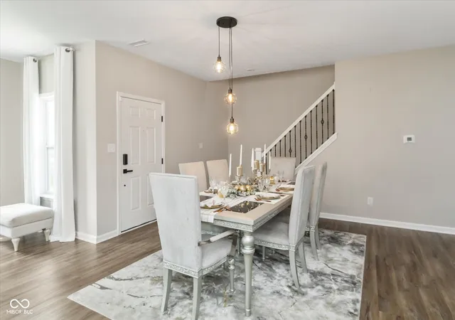 Photo 4 of Single family home for sale at 7228 Lockford Walk N, Avon, IN 46123 | MLS# 22133668 | Listing updated on 2026-10-27