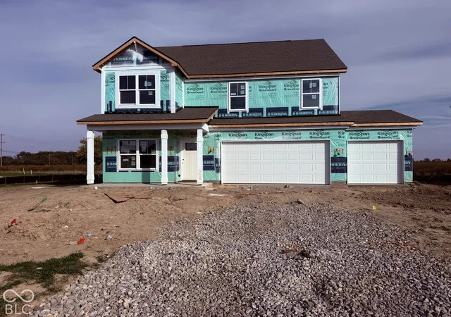 Photo 1 of Single family home for sale at 5945 Norfolk Row, Greenwood, IN 46143 | MLS# 22133682 | Listing updated on 2026-10-28