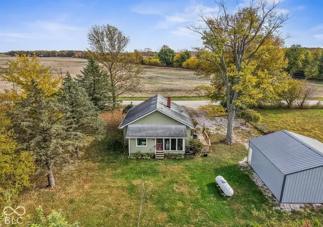 Photo 1 of Single family home for sale at 3832 S County Rd 875 W, Coatesville, IN 46121 | MLS# 22133684 | Listing updated on 2026-10-29