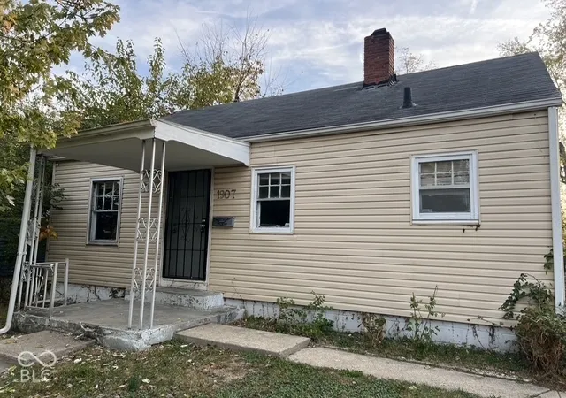 Photo 3 of Single family home for sale at 1907 Sharon Ave, Indianapolis, IN 46222 | MLS# 22133688 | Listing updated on 2026-10-28
