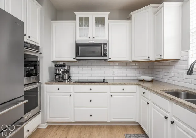 Photo 2 of Single family home for sale at 7877 Blue Jay Way, Zionsville, IN 46077 | MLS# 22133690 | Listing updated on 2026-10-29