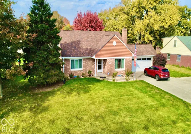 Photo 1 of Single family home for sale at 2220 Woodcrest Rd, Indianapolis, IN 46227 | MLS# 22133740 | Listing updated on 2026-10-28