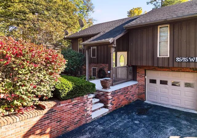 Photo 2 of Single family home for sale at 8545 W Red St N, North Vernon, IN 47265 | MLS# 22133746 | Listing updated on 2026-10-28