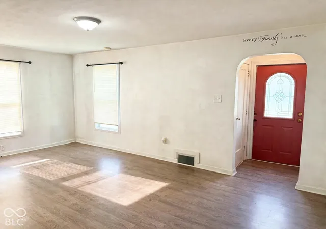 Photo 3 of Single family home for sale at 1719 Crystal St, Anderson, IN 46012 | MLS# 22133752 | Listing updated on 2026-10-28