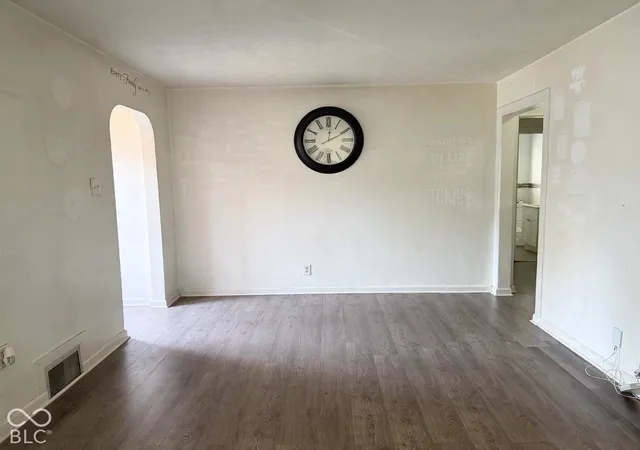 Photo 3 of Single family home for sale at 1719 Crystal St, Anderson, IN 46012 | MLS# 22133752 | Listing updated on 2026-10-28