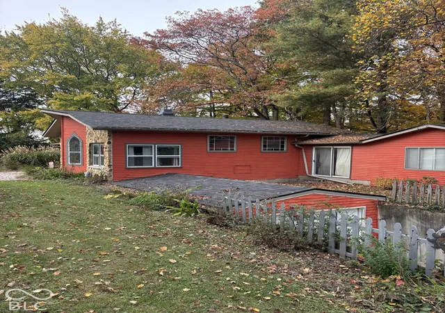Photo 1 of Single family home for sale at 1206 NE Chippewa Trl, Greensburg, IN 47240 | MLS# 22133755 | Listing updated on 2026-10-28