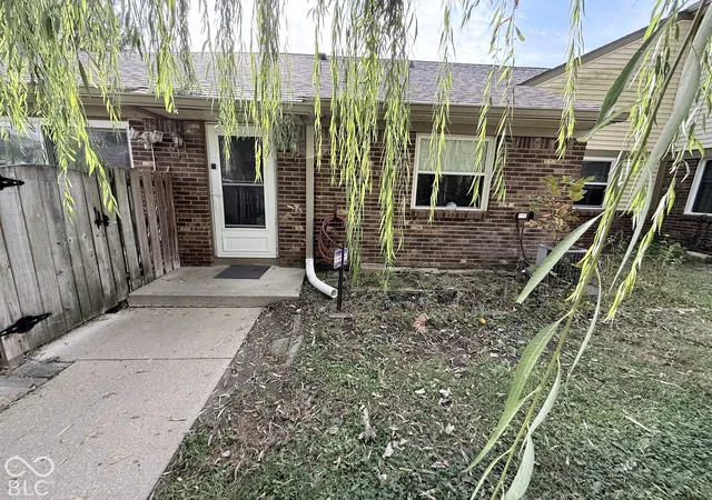 Photo 1 of Condo for sale at 5941 Deerwood Ct, Indianapolis, IN 46254 | MLS# 22133760 | Listing updated on 2026-10-29
