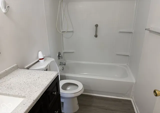 Photo 4 of Condo for sale at 5941 Deerwood Ct, Indianapolis, IN 46254 | MLS# 22133760 | Listing updated on 2026-10-29