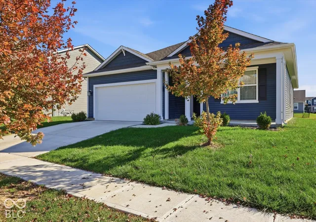 Photo 1 of Single family home for sale at 1407 Buttercup Ln, Shelbyville, IN 46176 | MLS# 22133768 | Listing updated on 2026-10-28