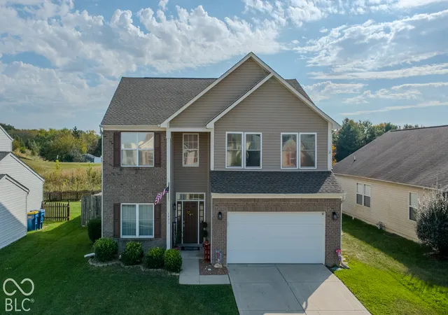 Photo 1 of Single family home for sale at 5431 Hammock Glen Dr, Indianapolis, IN 46235 | MLS# 22133804 | Listing updated on 2026-10-30