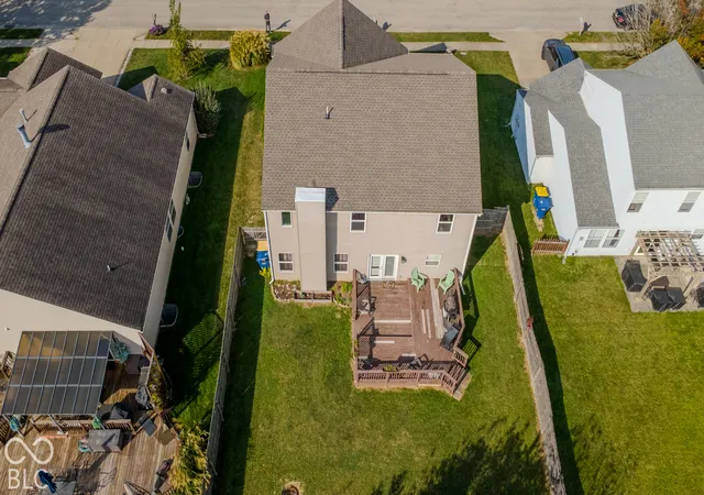 Photo 3 of Single family home for sale at 5431 Hammock Glen Dr, Indianapolis, IN 46235 | MLS# 22133804 | Listing updated on 2026-10-30