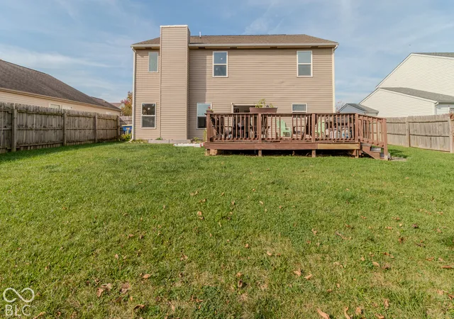Photo 4 of Single family home for sale at 5431 Hammock Glen Dr, Indianapolis, IN 46235 | MLS# 22133804 | Listing updated on 2026-10-30