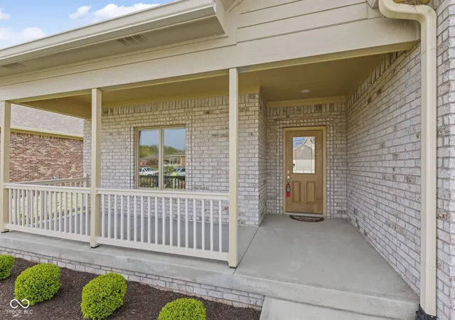 Photo 2 of Single family home for sale at 5491 E Shae Lake Dr, Mooresville, IN 46158 | MLS# 22133807 | Listing updated on 2026-10-29