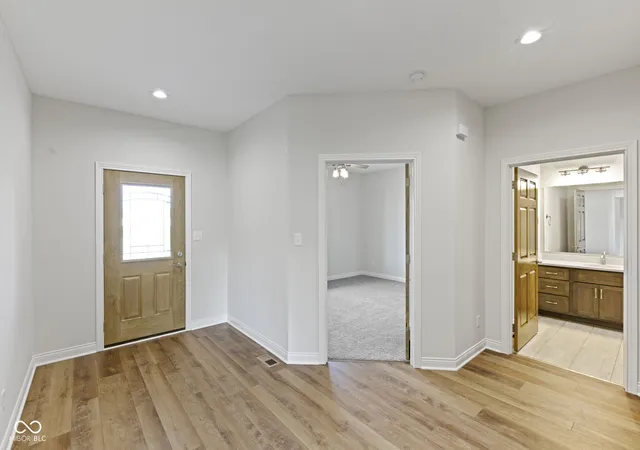 Photo 4 of Single family home for sale at 5491 E Shae Lake Dr, Mooresville, IN 46158 | MLS# 22133807 | Listing updated on 2026-10-29