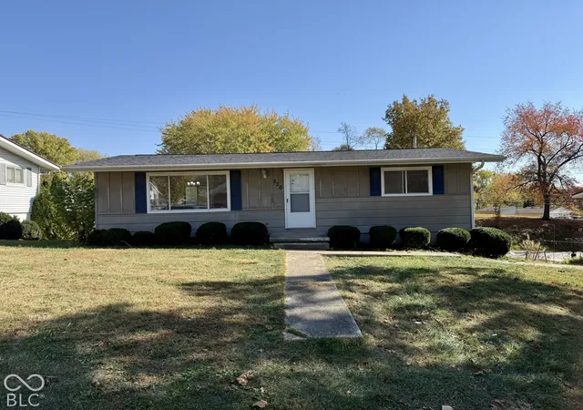 Photo 1 of Single family home for sale at 820 Knob Hl, Veedersburg, IN 47987 | MLS# 22133820 | Listing updated on 2026-10-28