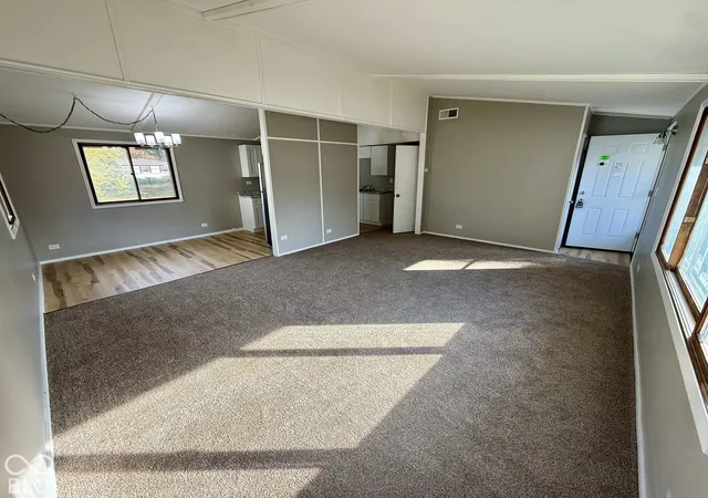 Photo 3 of Single family home for sale at 820 Knob Hl, Veedersburg, IN 47987 | MLS# 22133820 | Listing updated on 2026-10-28