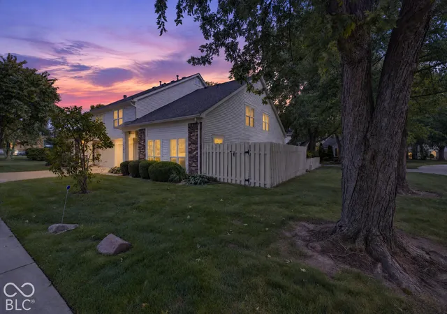 Condo for sale at 7504 Castleton Farms N Dr, Indianapolis, IN 46256 | MLS# 22133863