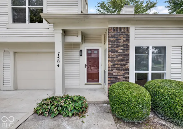 Photo 2 of Condo for sale at 7504 Castleton Farms N Dr, Indianapolis, IN 46256 | MLS# 22133863 | Listing updated on 2026-10-30
