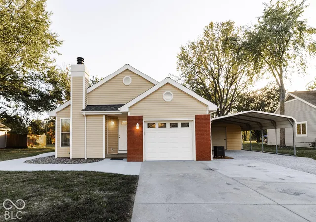 Photo 1 of Single family home for sale at 5611 Beaver Trl, Evansville, IN 47715 | MLS# 22133880 | Listing updated on 2026-10-28