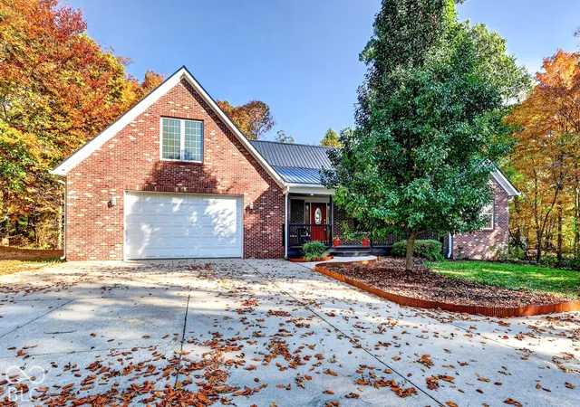 Photo 2 of Single family home for sale at 3670 S 100 East, Crawfordsville, IN 47933 | MLS# 22133889 | Listing updated on 2026-10-30