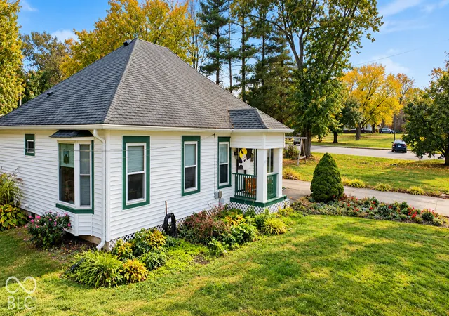 Photo 1 of Single family home for sale at 397 W Lincoln, Danville, IN 46122 | MLS# 22133905 | Listing updated on 2026-10-29
