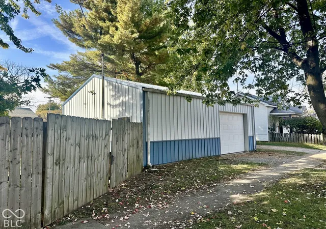 Photo 3 of Single family home for sale at 602 W North St, Greensburg, IN 47240 | MLS# 22133915 | Listing updated on 2026-10-28