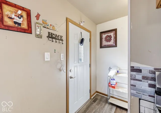 Photo 4 of Single family home for sale at 2533 Manlove Ave, Indianapolis, IN 46218 | MLS# 22133928 | Listing updated on 2026-10-28