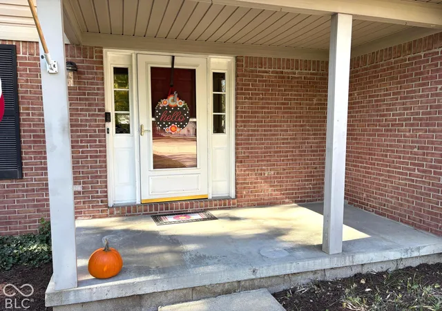 Photo 3 of Single family home for sale at 1506 Apple, Greenfield, IN 46140 | MLS# 22133949 | Listing updated on 2026-10-28