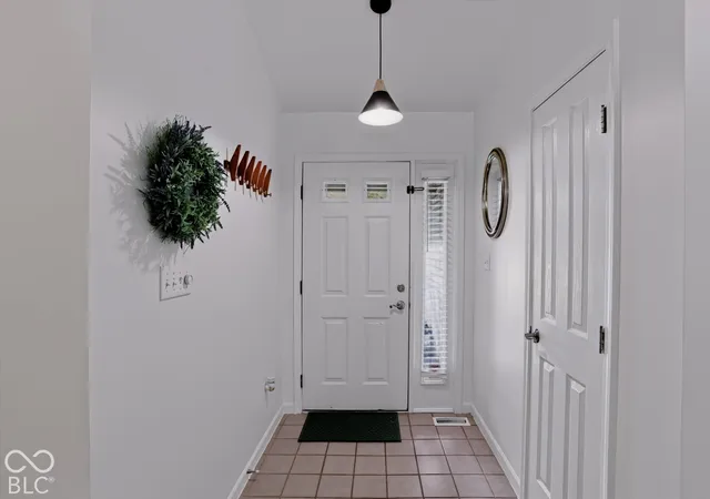 Photo 3 of Single family home for sale at 6610 Wilderness Trl, Fishers, IN 46038 | MLS# 22133952 | Listing updated on 2026-10-29