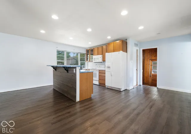 Photo 3 of Single family home for sale at 2715 S Kenmore Rd, Indianapolis, IN 46203 | MLS# 22133953 | Listing updated on 2026-10-29