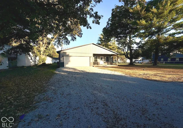 Photo 3 of Single family home for sale at 501 N Swain St, Ingalls, IN 46048 | MLS# 22133962 | Listing updated on 2026-10-28