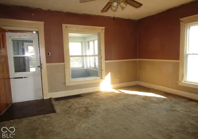Photo 1 of Single family home for sale at 711 Sloan St, Crawfordsville, IN 47933 | MLS# 22133969 | Listing updated on 2026-10-29