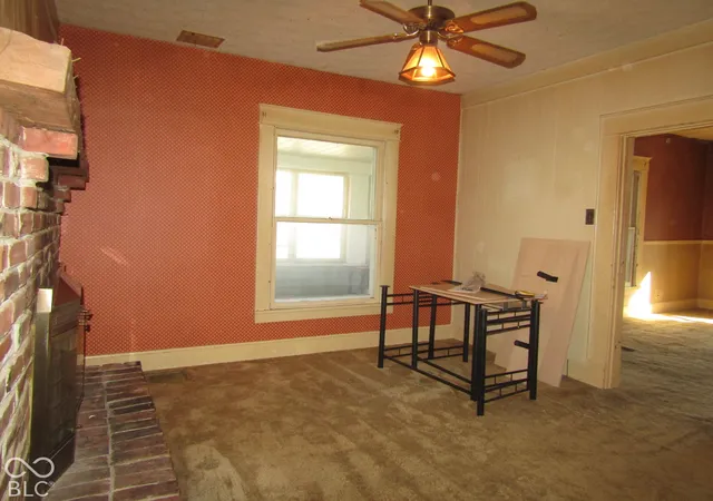 Photo 4 of Single family home for sale at 711 Sloan St, Crawfordsville, IN 47933 | MLS# 22133969 | Listing updated on 2026-10-29